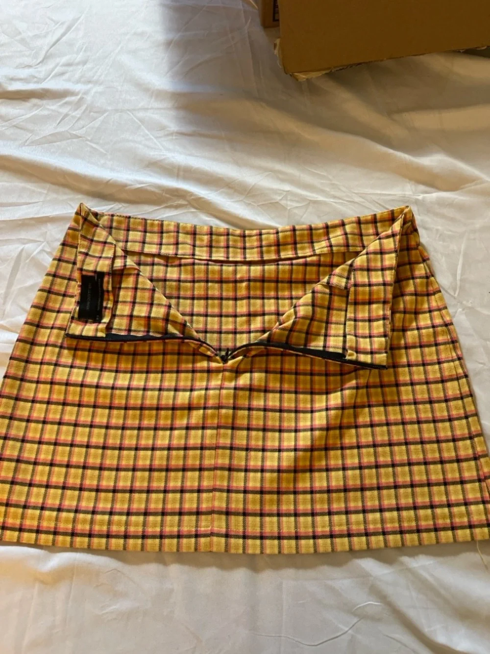 Urban Outfitters Yellow Plaid Mini Skirt Women’s A-Line Y2K Preppy Size M - Picture 7 of 12